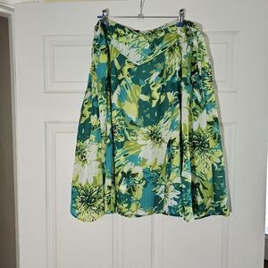 Women's Floral Green Skirt, Size